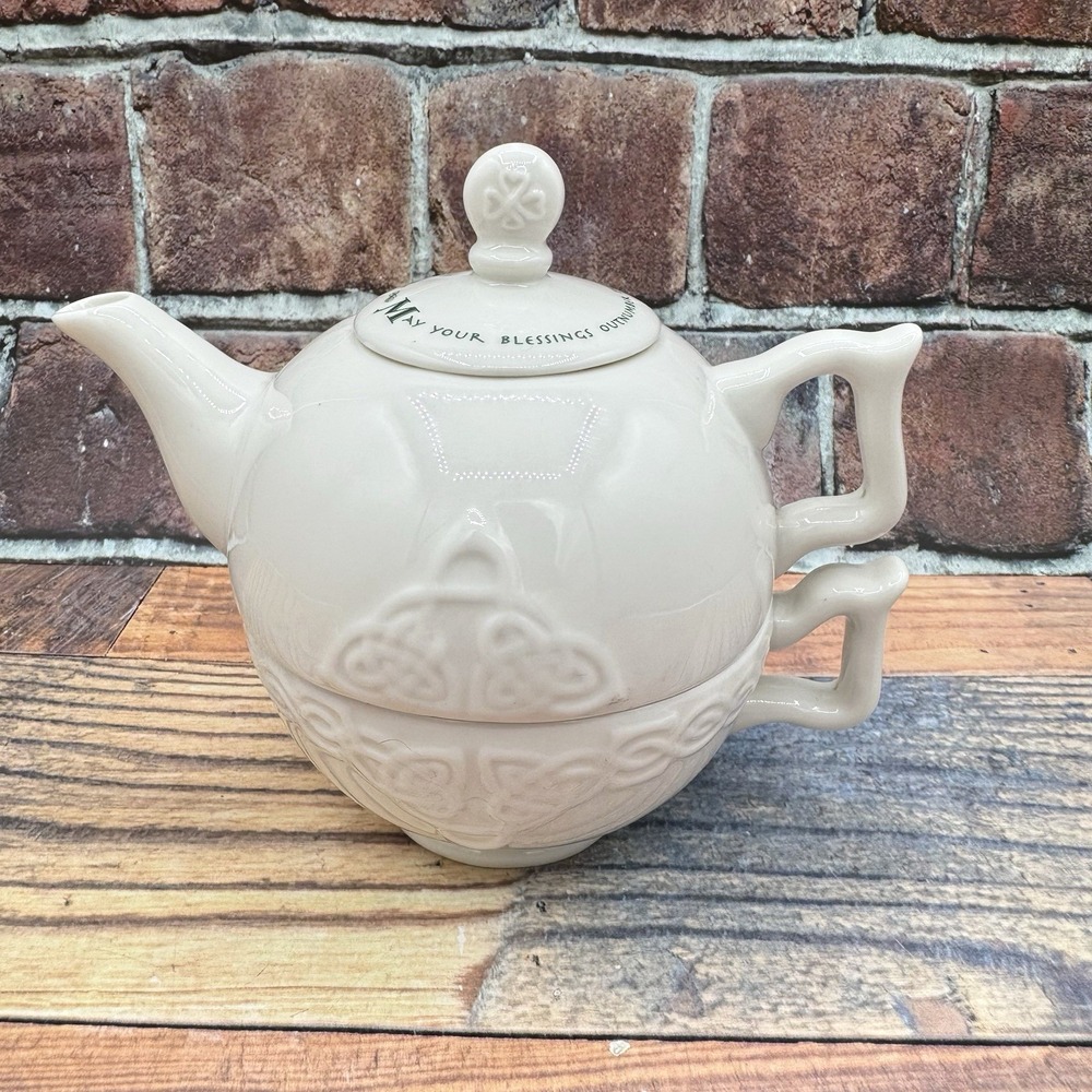 Celtic Knot Stackable Porcelain Tea-For-One Russ Berrie Irish Blessing Pot w/Lid